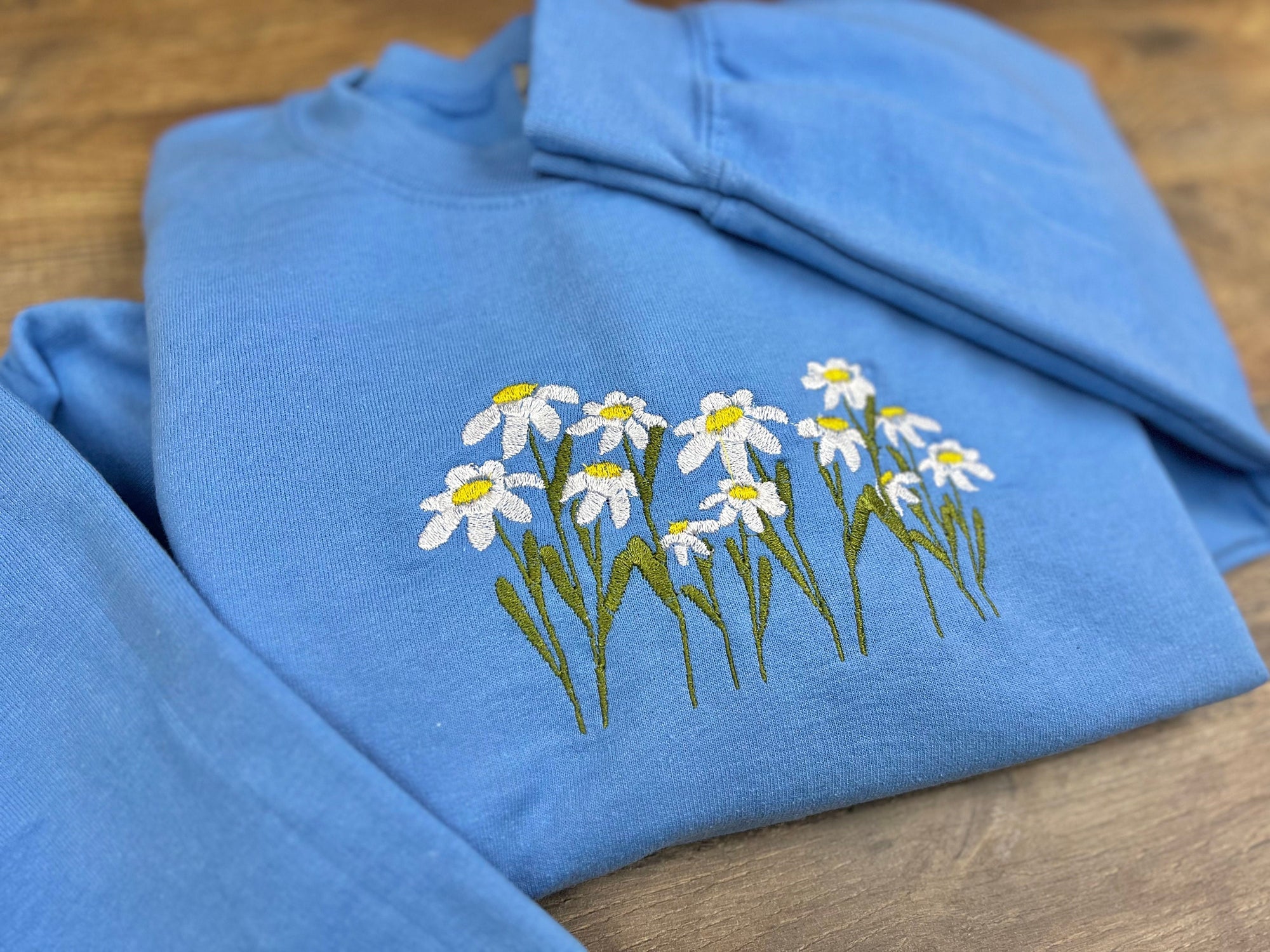 Daisies Crewneck Sweatshirt | Carolina Blue