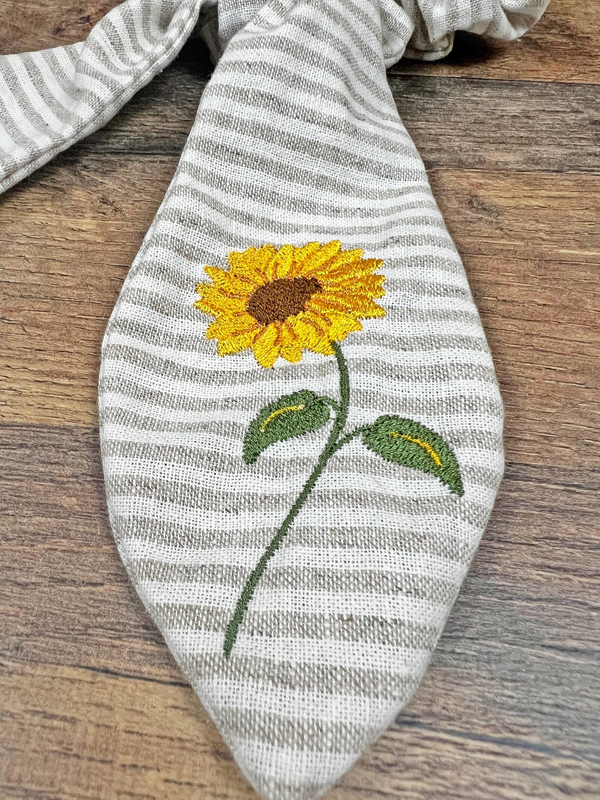 Embroidered Sunflower Hair Bow | Linen Scrunchie