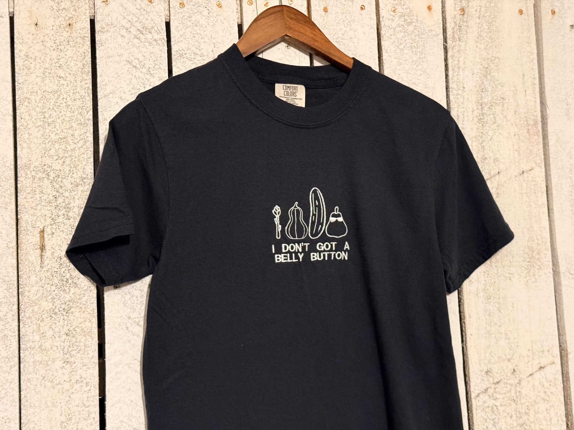 “I don’t got a belly button" Comfort Colors T-Shirt | Black