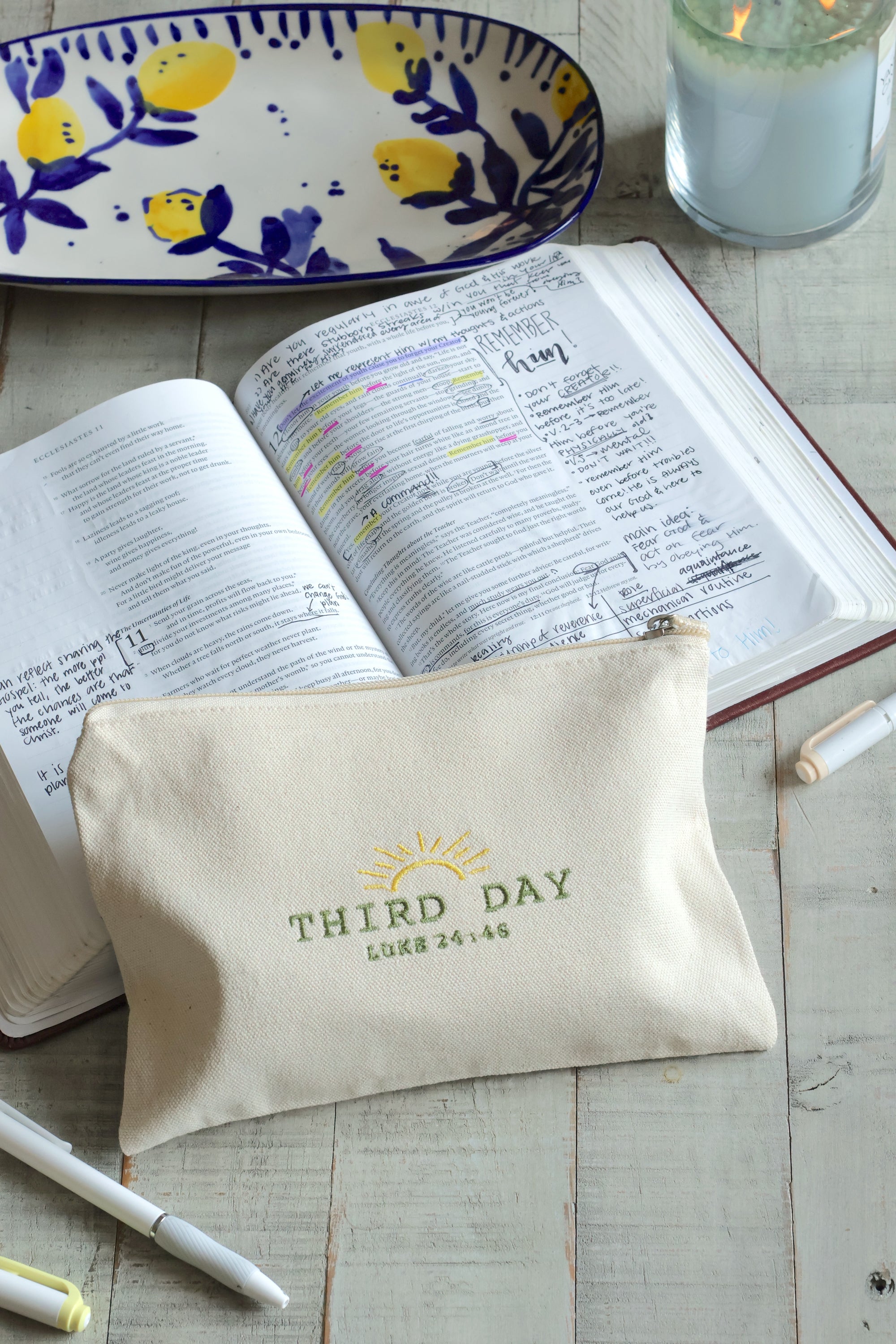 Third Day Luke 24:46 Zippered Canvas Pouch