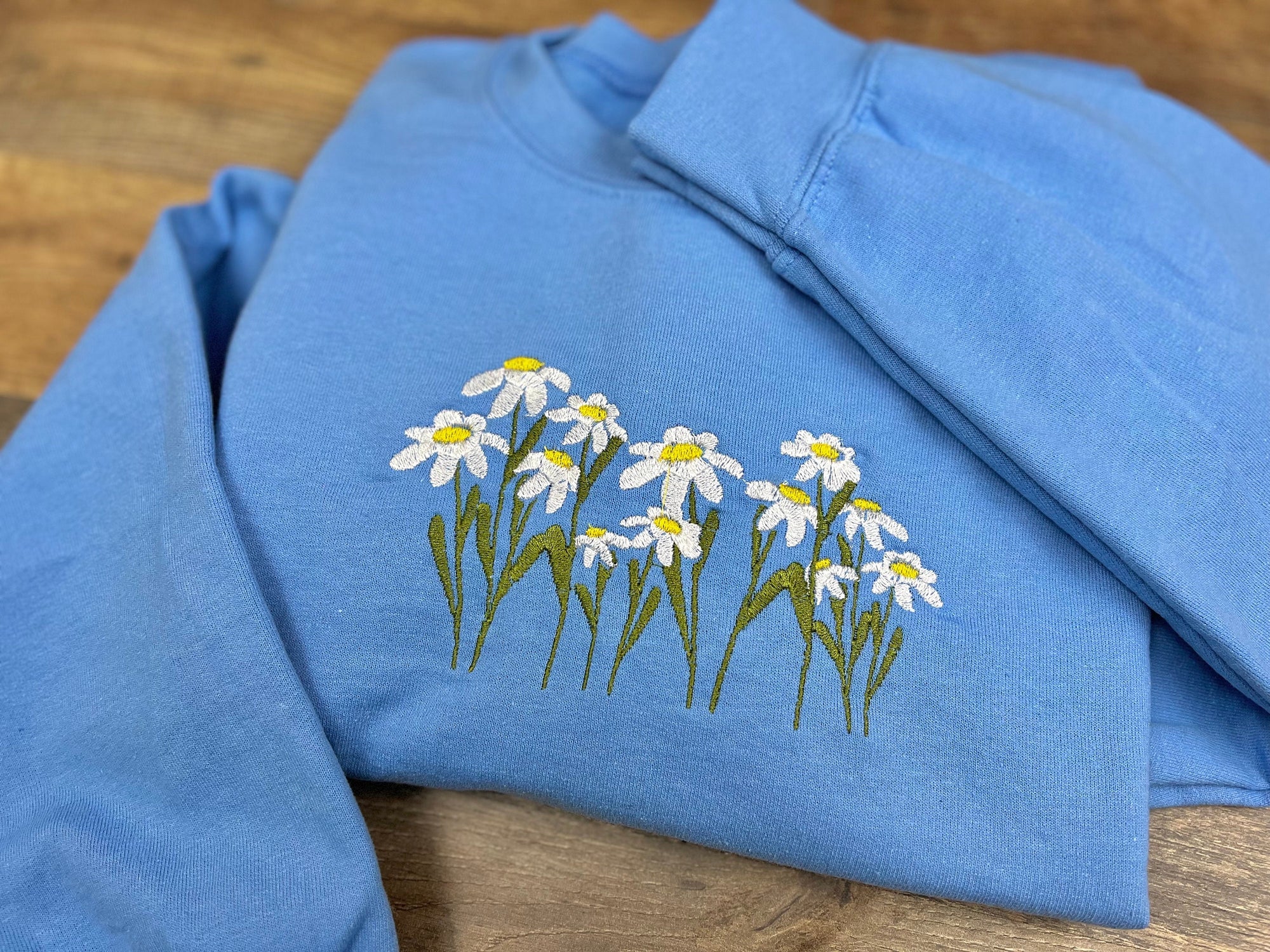 Daisies Crewneck Sweatshirt | Carolina Blue