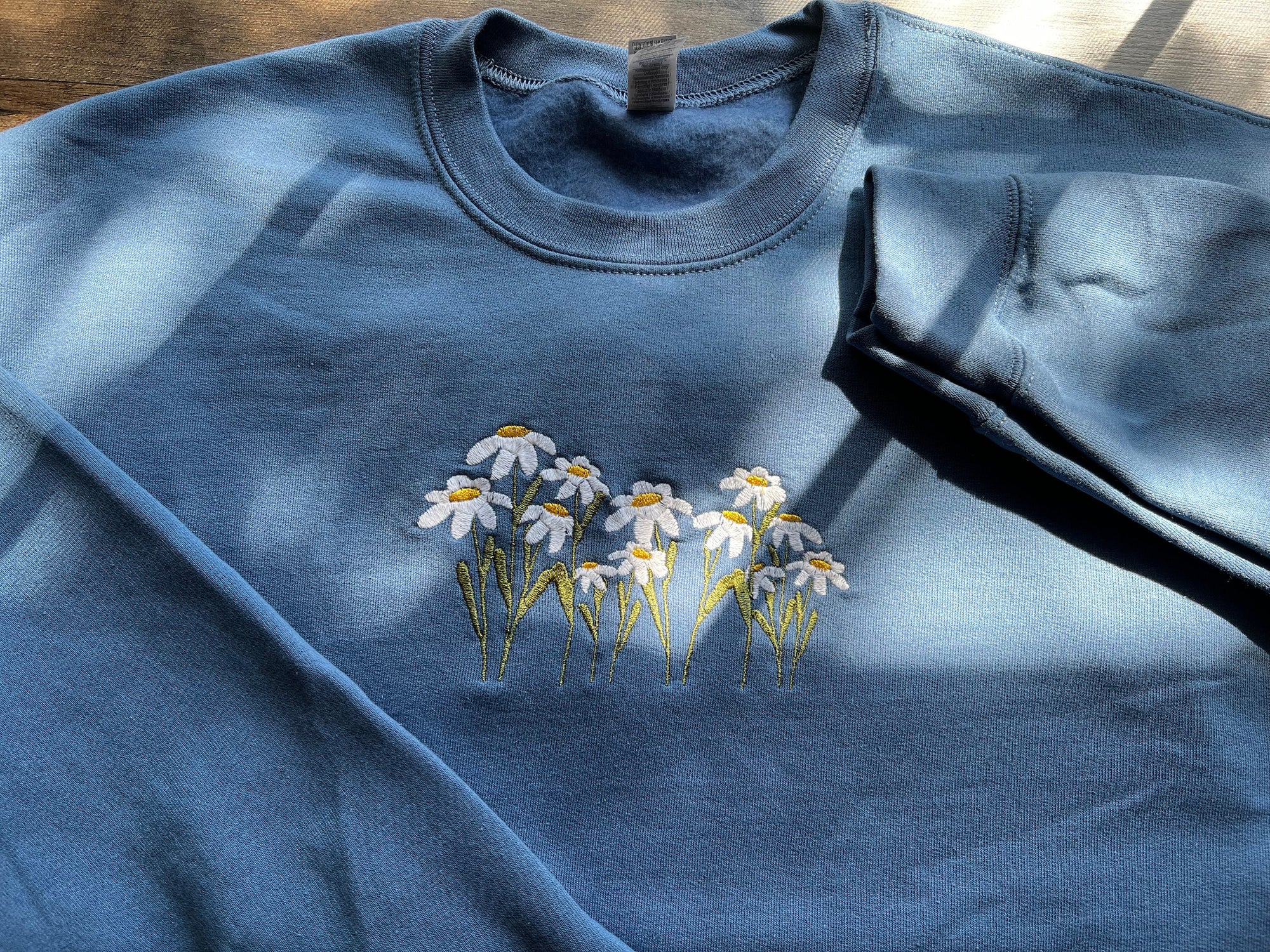 Daisies Crewneck Sweatshirt - Indigo Blue