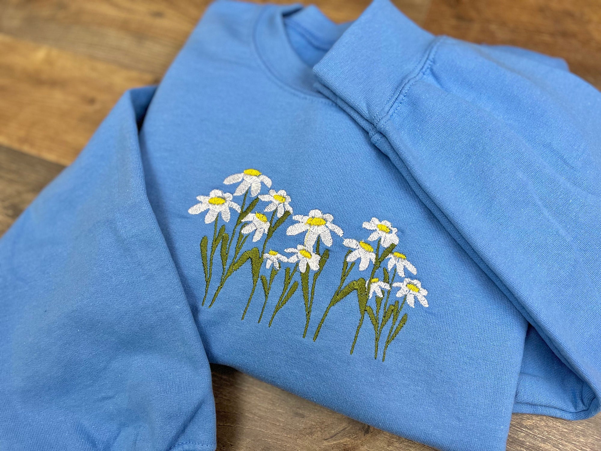Daisies Crewneck Sweatshirt | Carolina Blue