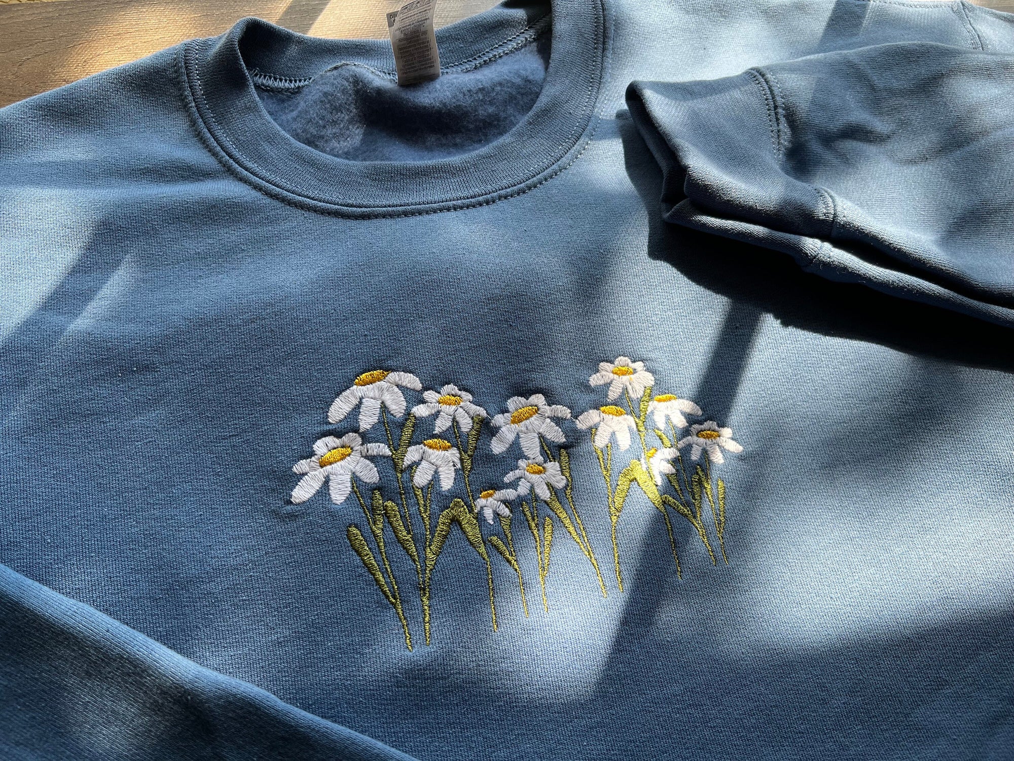 Daisies Crewneck Sweatshirt - Indigo Blue